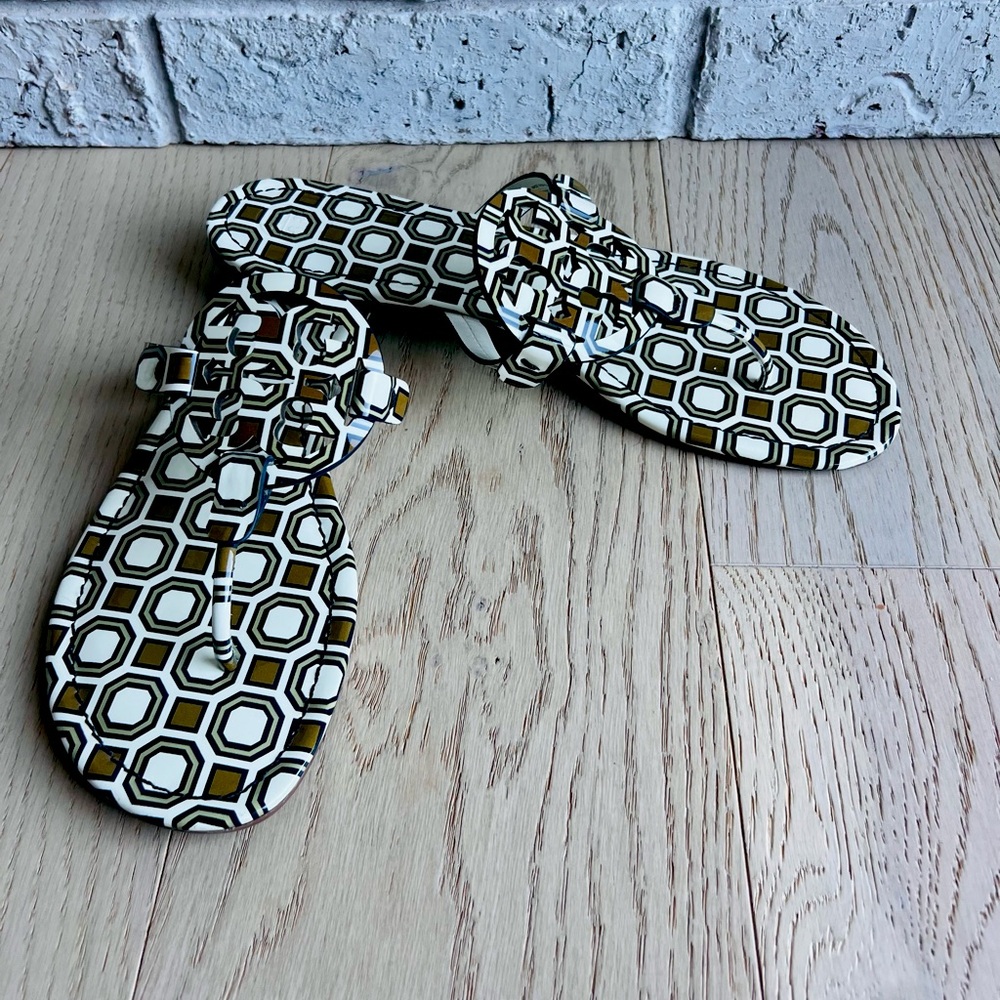 Tory Burch Sandals Women’s Size 12M Geometric Octagon Square Patent leather